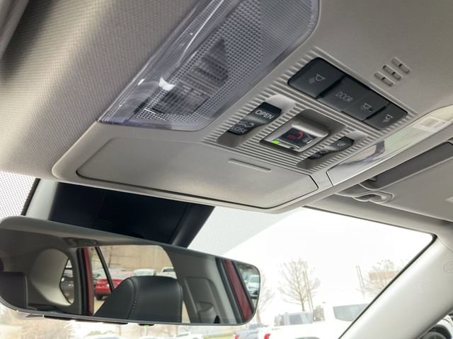 Thumbnail: 2025 Toyota RAV4 - 26