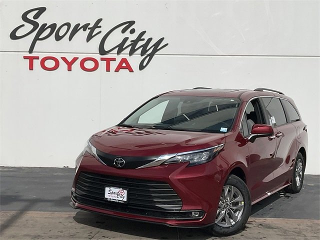 Thumbnail: 2026 Toyota Sienna - 1