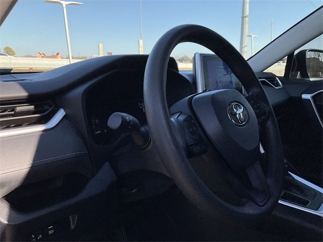 Thumbnail: 2024 Toyota RAV4 - 10