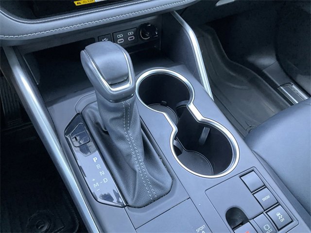 Thumbnail: 2024 Toyota Highlander - 26