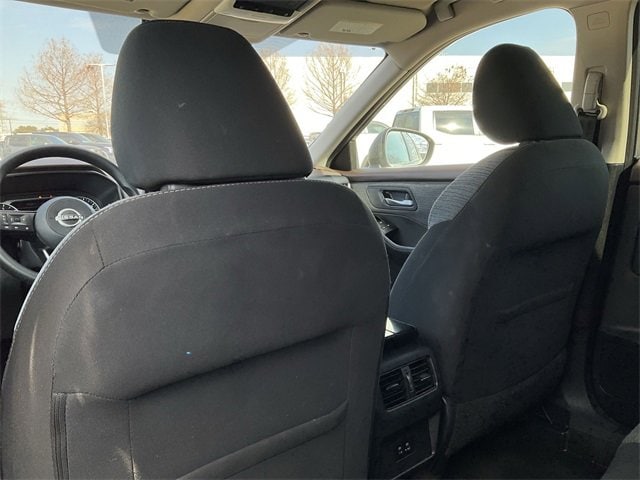 Thumbnail: 2022 Nissan Rogue - 15