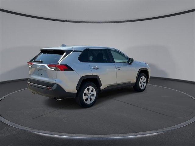 Thumbnail: 2024 Toyota RAV4 - 8