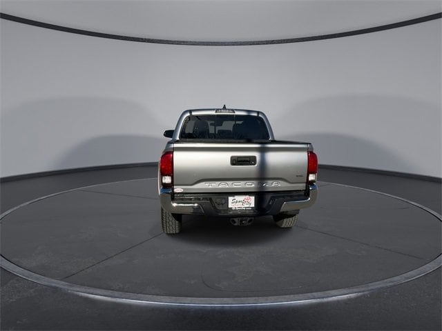 Thumbnail: 2021 Toyota Tacoma - 7