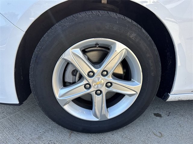 Thumbnail: 2024 Chevrolet Malibu - 11