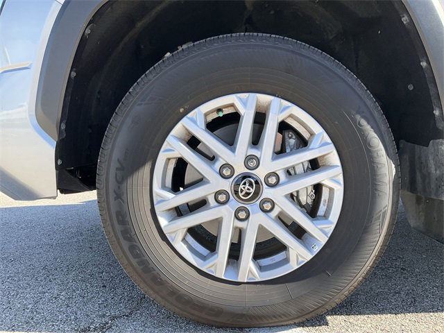 Thumbnail: 2025 Toyota Tundra - 11