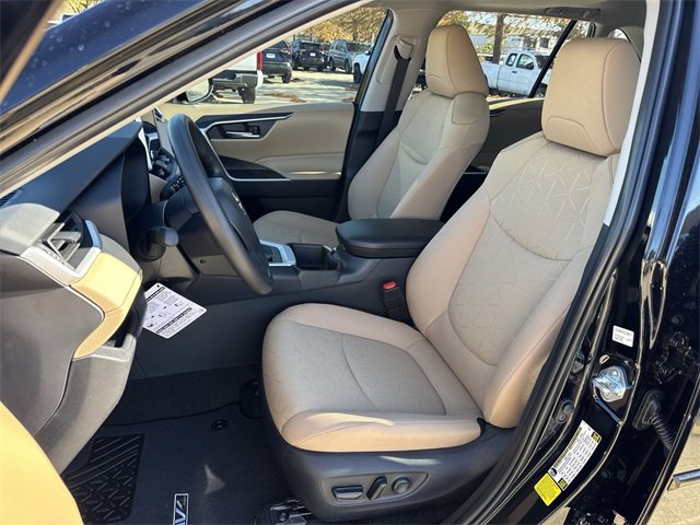 Thumbnail: 2025 Toyota RAV4 - 12