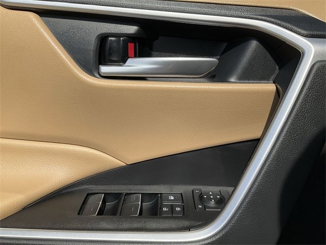 Thumbnail: 2025 Toyota RAV4 - 14