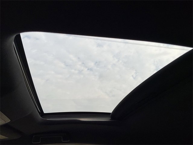 Thumbnail: 2018 Lexus RC - 15