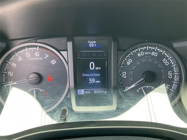 Thumbnail: 2019 Toyota Tacoma - 25