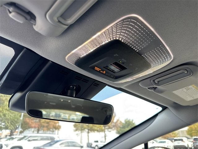 Thumbnail: 2025 Toyota Prius - 24