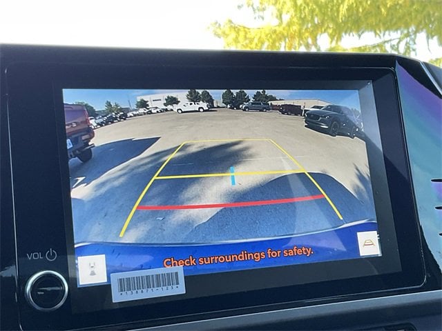 Thumbnail: 2025 Toyota Camry - 22