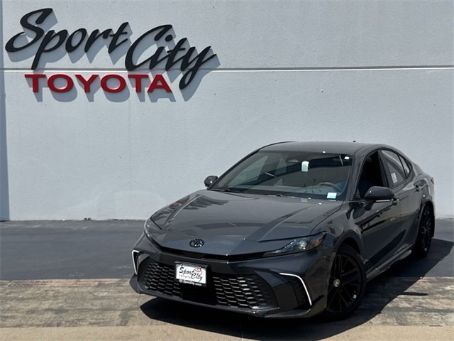 2025 Toyota Camry SE -
                  Dallas, TX