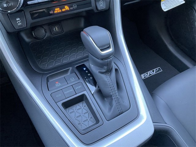 Thumbnail: 2025 Toyota RAV4 - 26