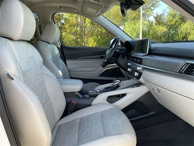 Thumbnail: 2022 Kia Telluride - 19