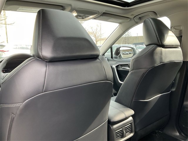 Thumbnail: 2025 Toyota RAV4 - 16