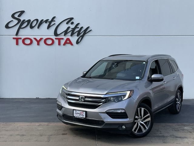 2018 Honda Pilot 4WD Elite's photo