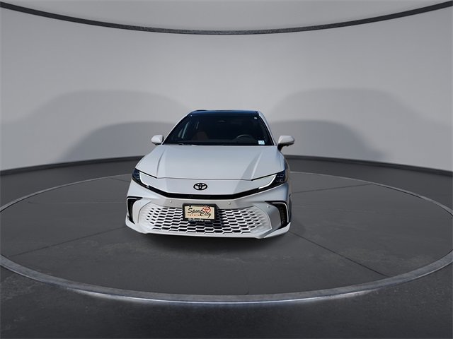 2025 Toyota Camry XSE photo 3