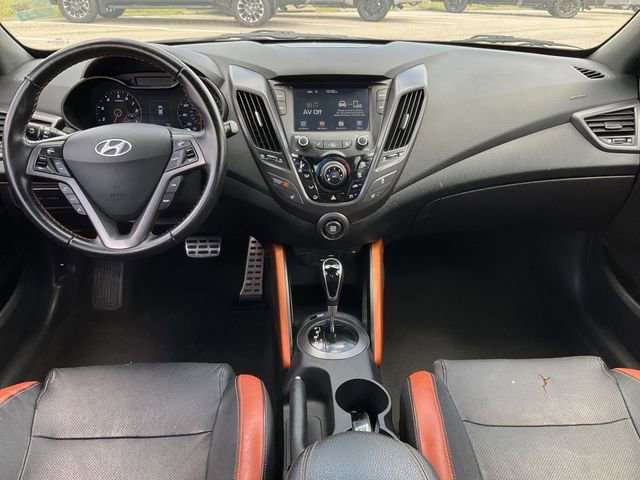 Thumbnail: 2017 Hyundai Veloster - 17