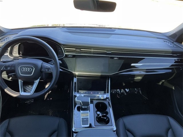 Thumbnail: 2025 Audi Q7 - 18