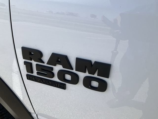 Thumbnail: 2024 RAM 1500 Classic - 11