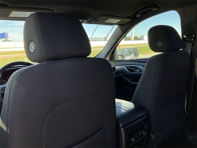 Thumbnail: 2023 Chevrolet Traverse - 15