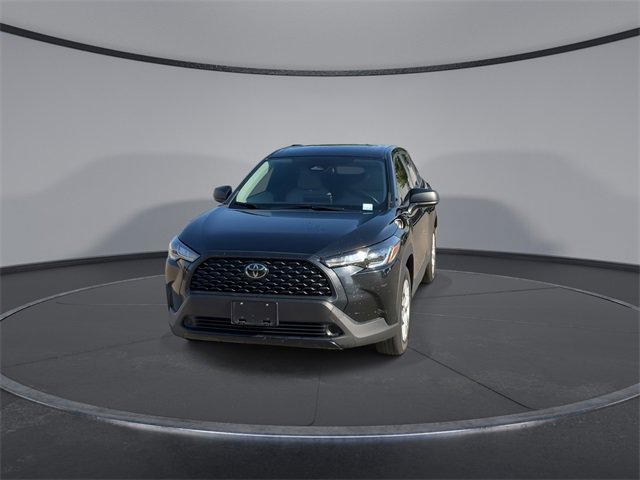 2023 Toyota Corolla Cross L photo 2