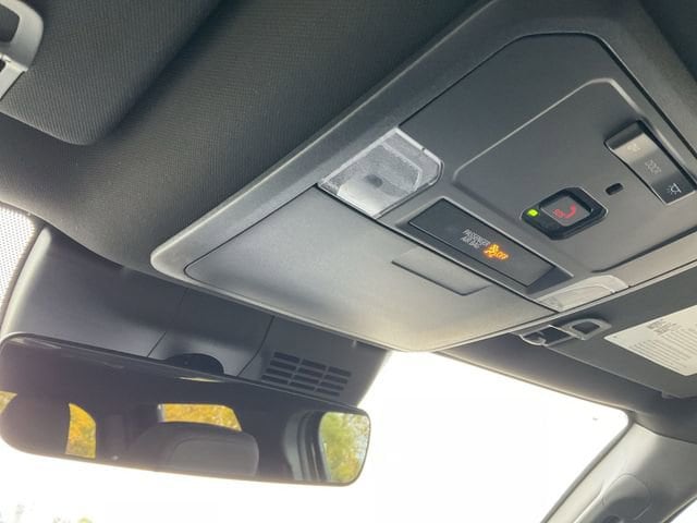 2025 Toyota Tacoma SR5 - Photo 25