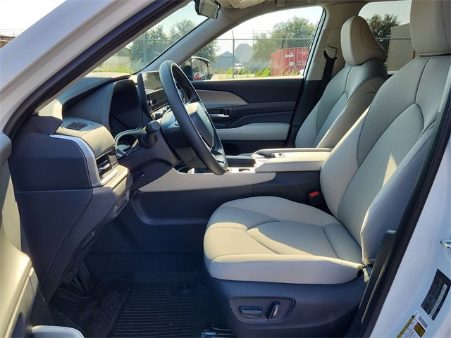 Thumbnail: 2025 Toyota Grand Highlander - 14