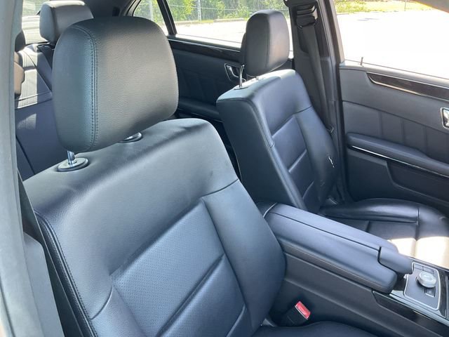 Thumbnail: 2010 Mercedes-Benz E-Class - 18