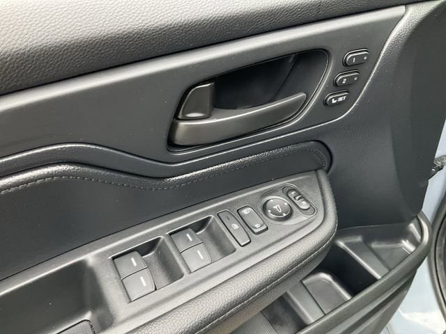 Thumbnail: 2024 Honda Odyssey - 13
