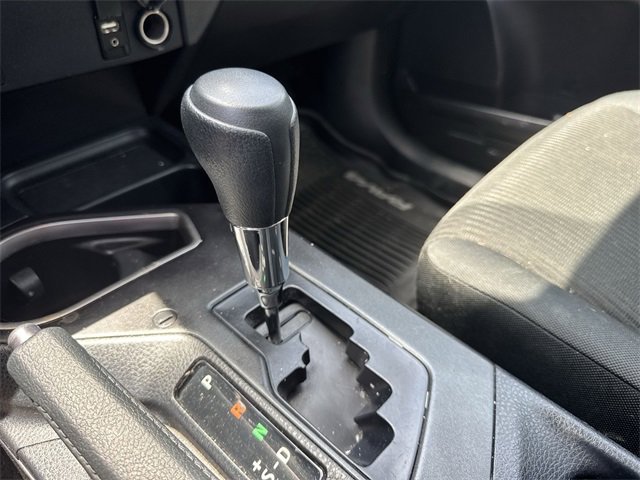 Thumbnail: 2018 Toyota RAV4 - 21