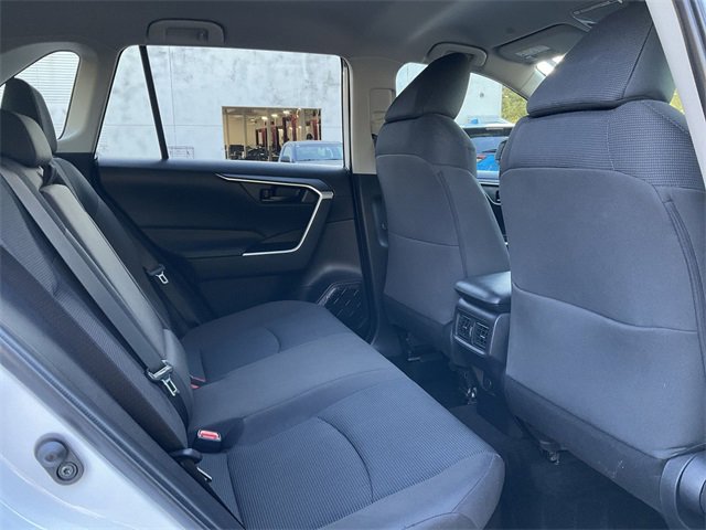 Thumbnail: 2025 Toyota RAV4 - 16