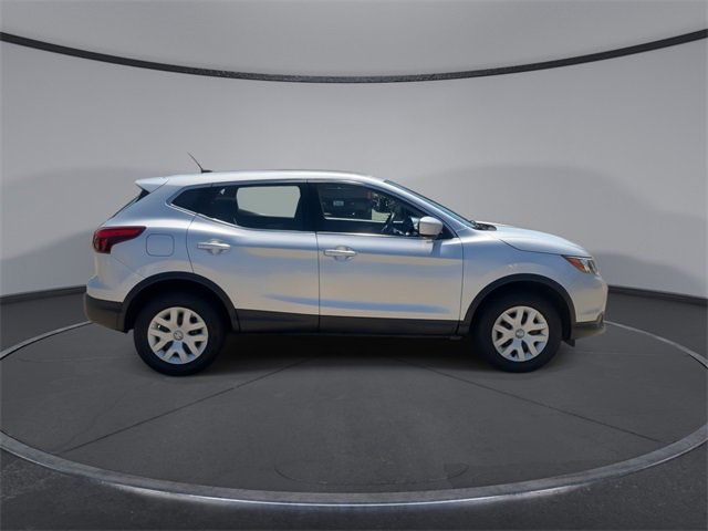 Thumbnail: 2019 Nissan Rogue Sport - 9