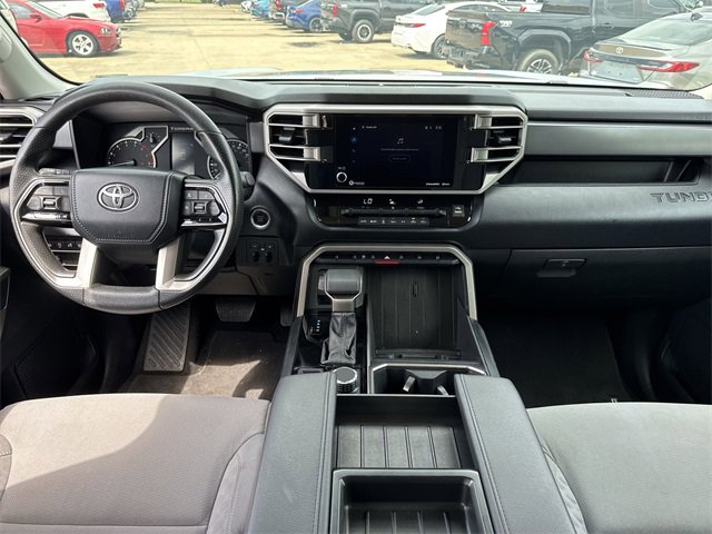 Thumbnail: 2024 Toyota Tundra - 18