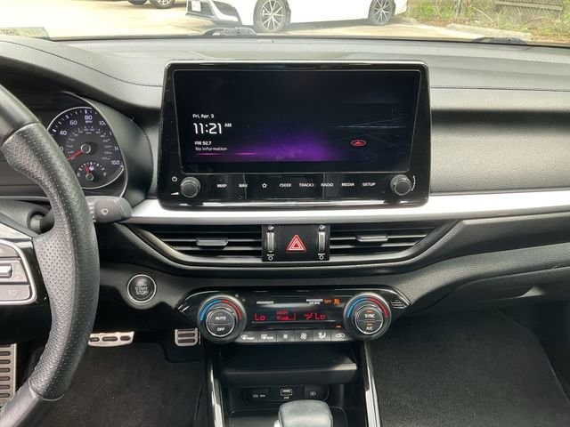 Thumbnail: 2023 Kia Forte - 19