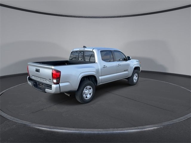 Thumbnail: 2022 Toyota Tacoma - 8