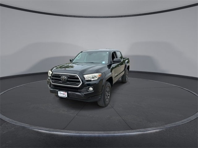 Thumbnail: 2018 Toyota Tacoma - 3