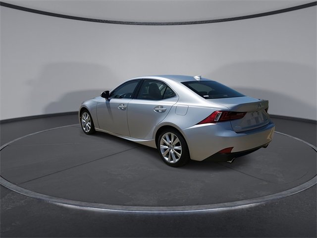 Thumbnail: 2016 Lexus IS - 2