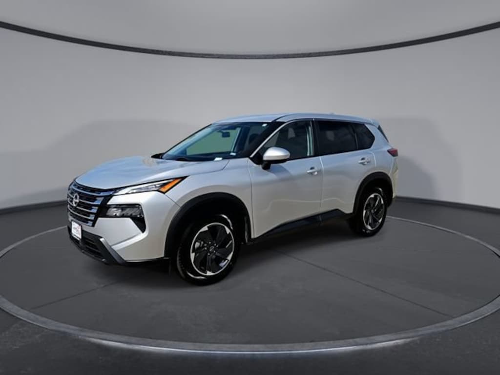 Used 2024 Nissan Rogue SV SUV