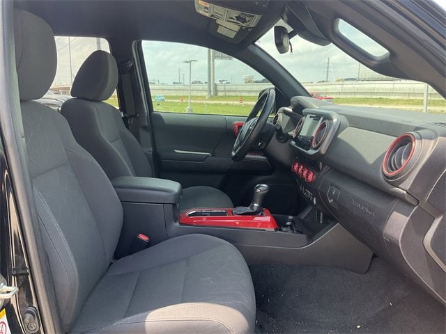 2018 Toyota Tacoma TRD Off-Road 17
