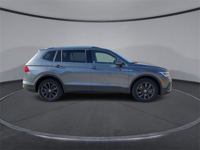 Thumbnail: 2024 Volkswagen Tiguan - 9