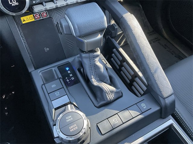 Thumbnail: 2025 Toyota 4Runner - 25