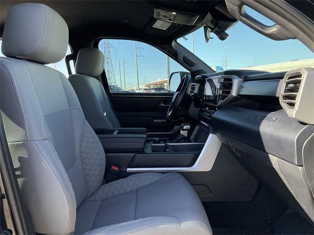 Thumbnail: 2025 Toyota Tundra - 18