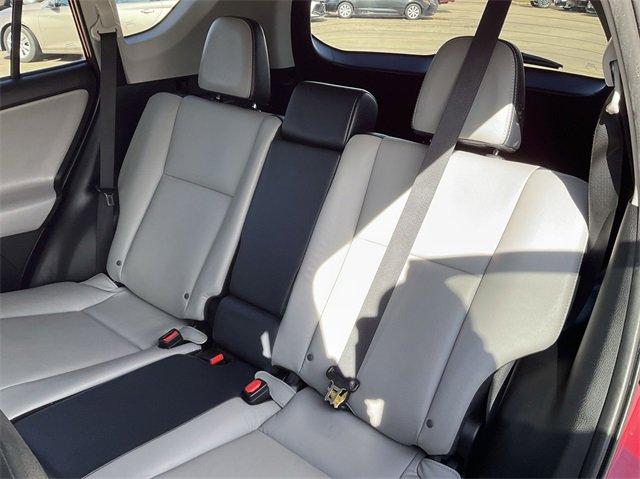 Thumbnail: 2016 Toyota RAV4 - 17