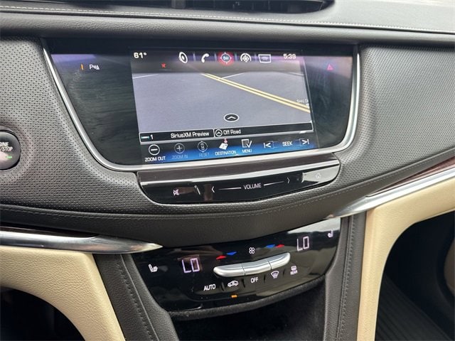 2017 Cadillac XT5 Luxury 23
