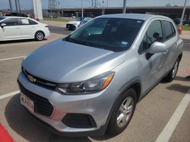 Thumbnail: 2019 Chevrolet Trax - 2