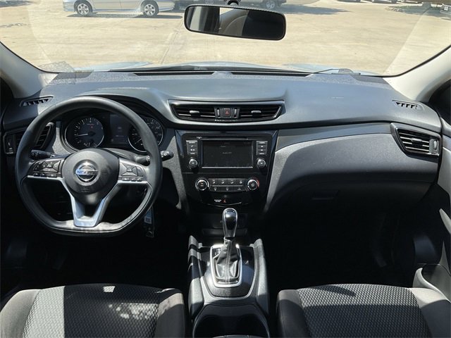 Thumbnail: 2019 Nissan Rogue Sport - 19