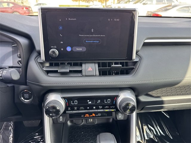 Thumbnail: 2025 Toyota RAV4 - 20