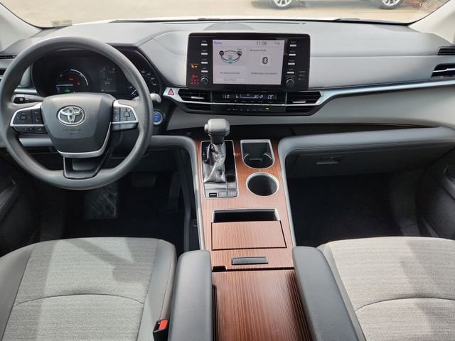 Thumbnail: 2021 Toyota Sienna - 20