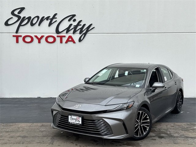 2026 Toyota Camry XLE's photo